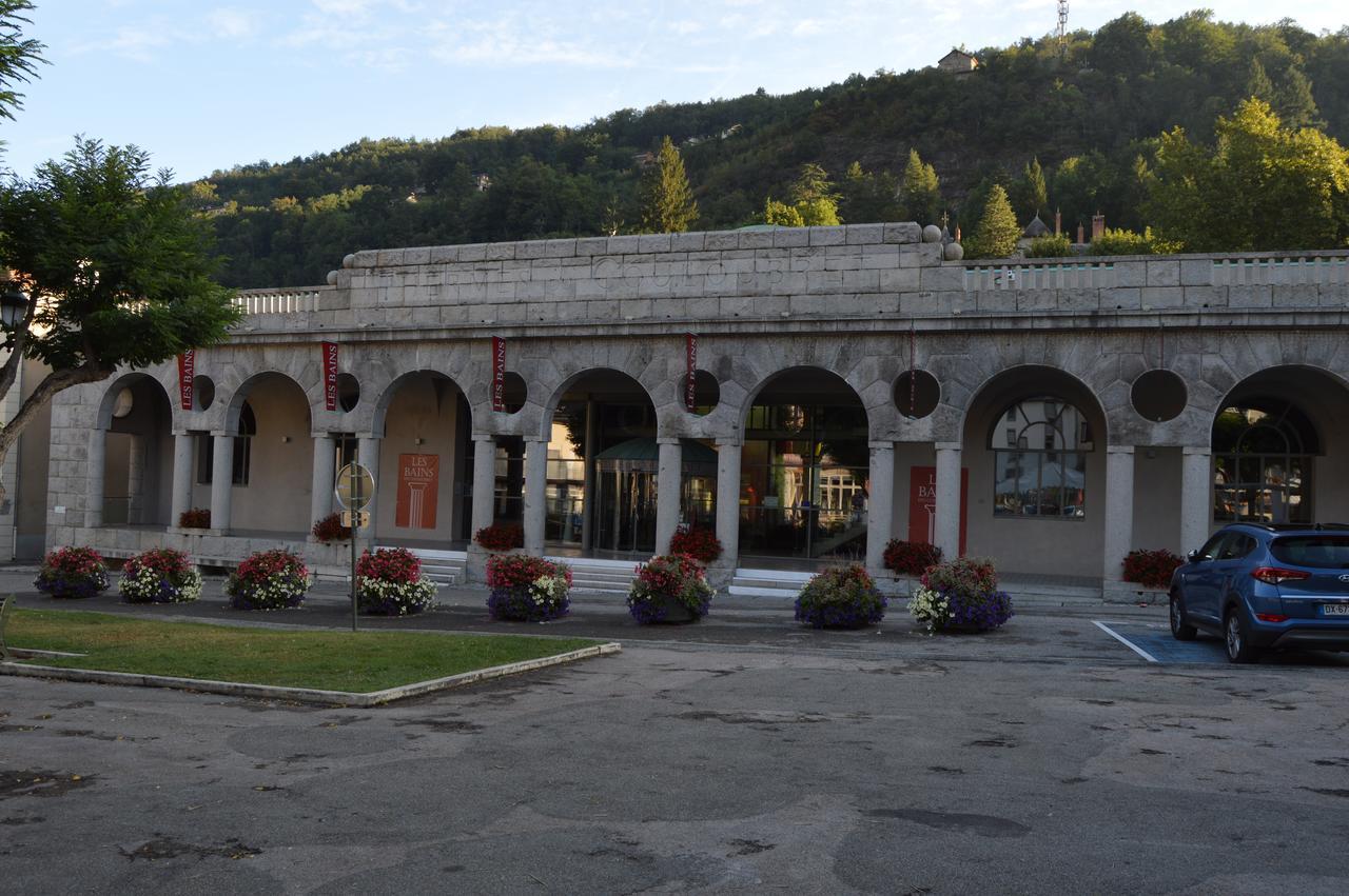 Hotel Restaurant Le Bellevue Акс-ле-Терм Екстериор снимка